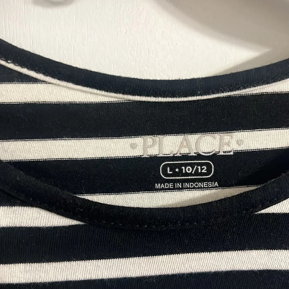 The Children’s Place Girl’s dress size L 10/12 Black and white striped - Picture 4 of 6